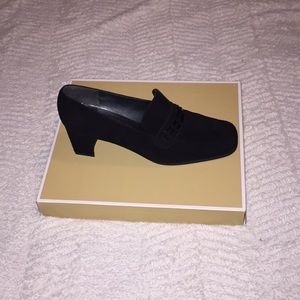 Stuart Weitzman, Black suede Loafers Pumps size 10